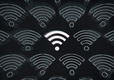 FCC agrees to open up more Wi-Fi spectrum